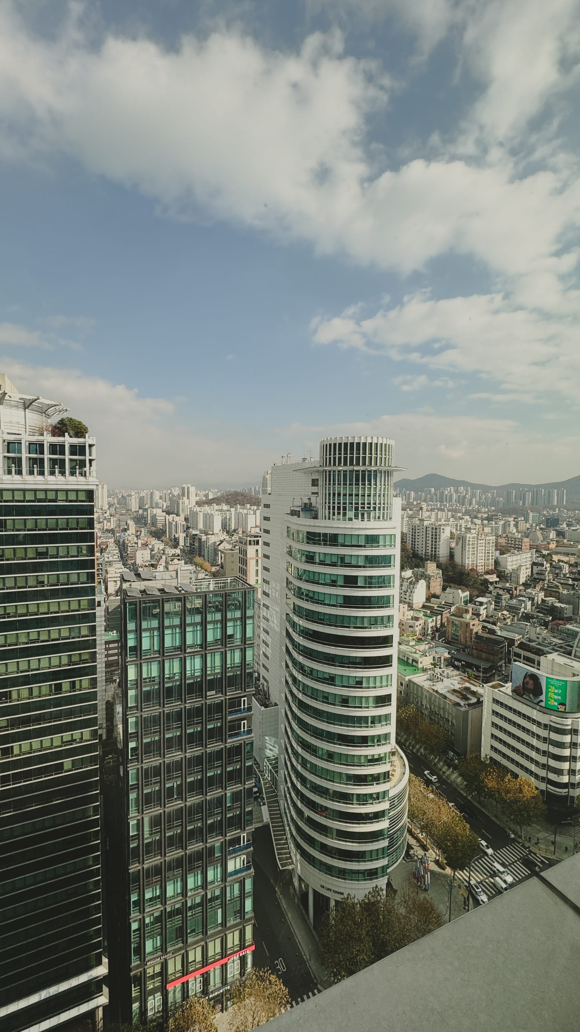Seoul Housing 101: Where to Rent and How to Navigate the Market